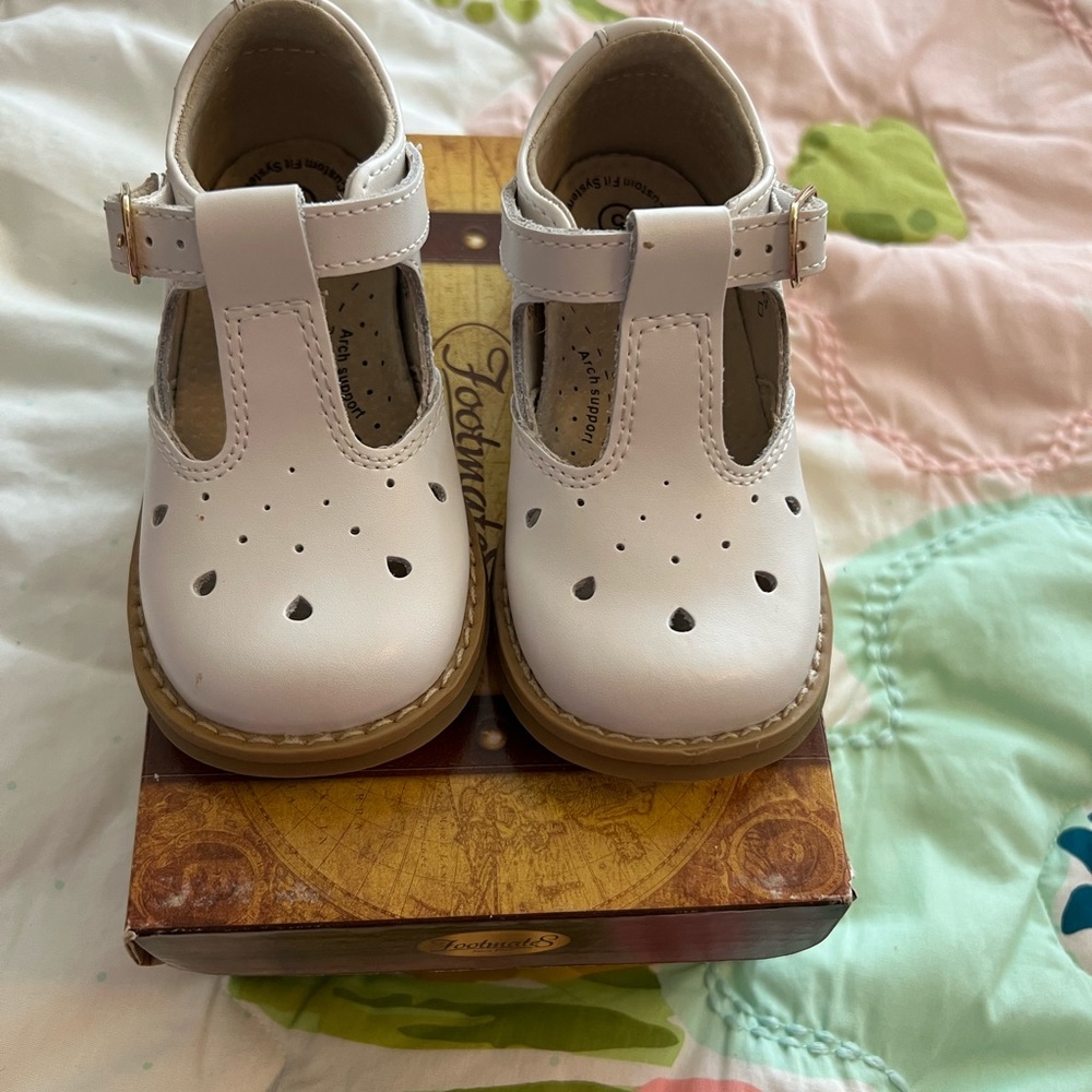 White leather footmates shoes